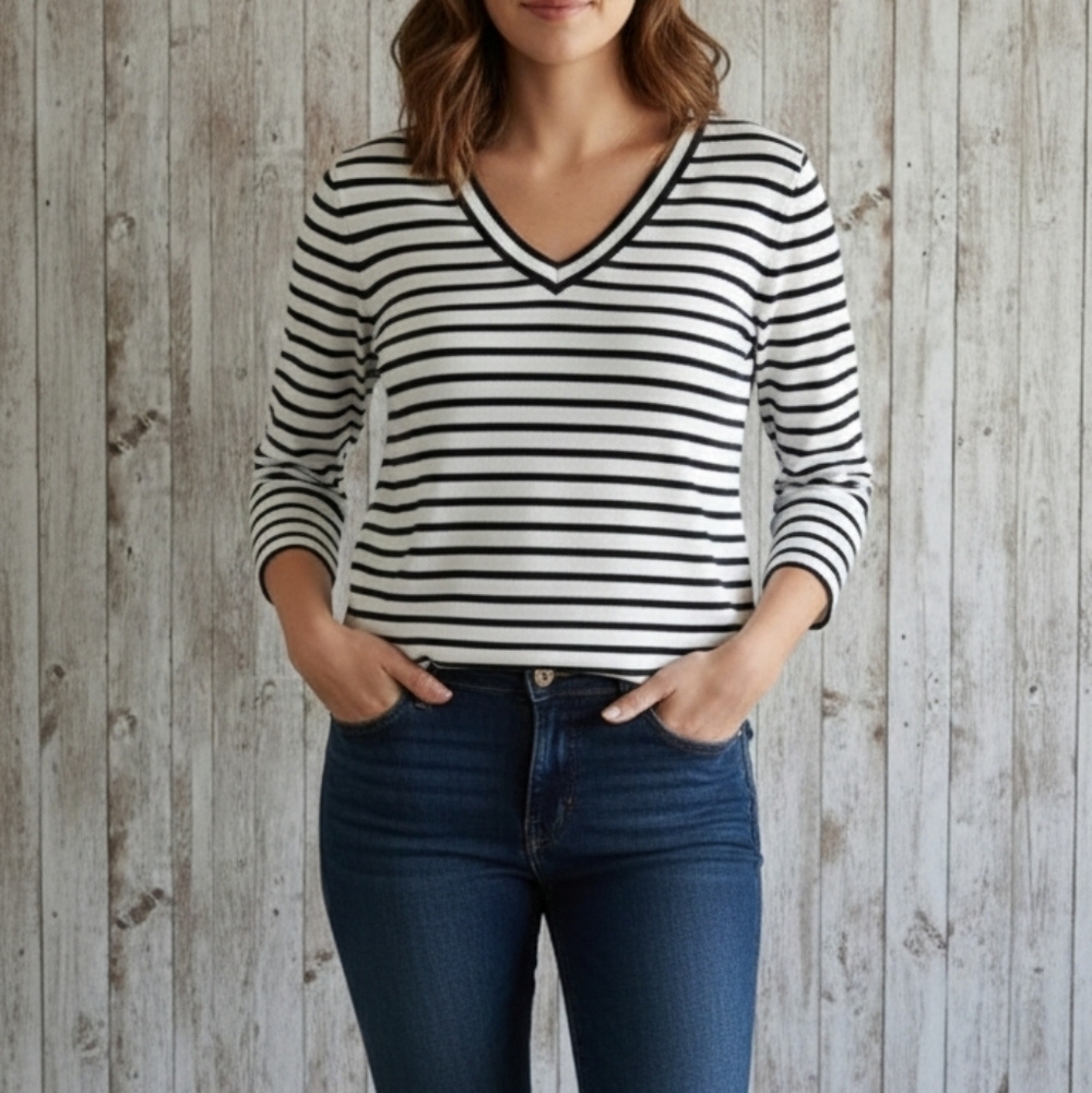 Women's Jones New York Signature Sweater, S, Black and White striped,